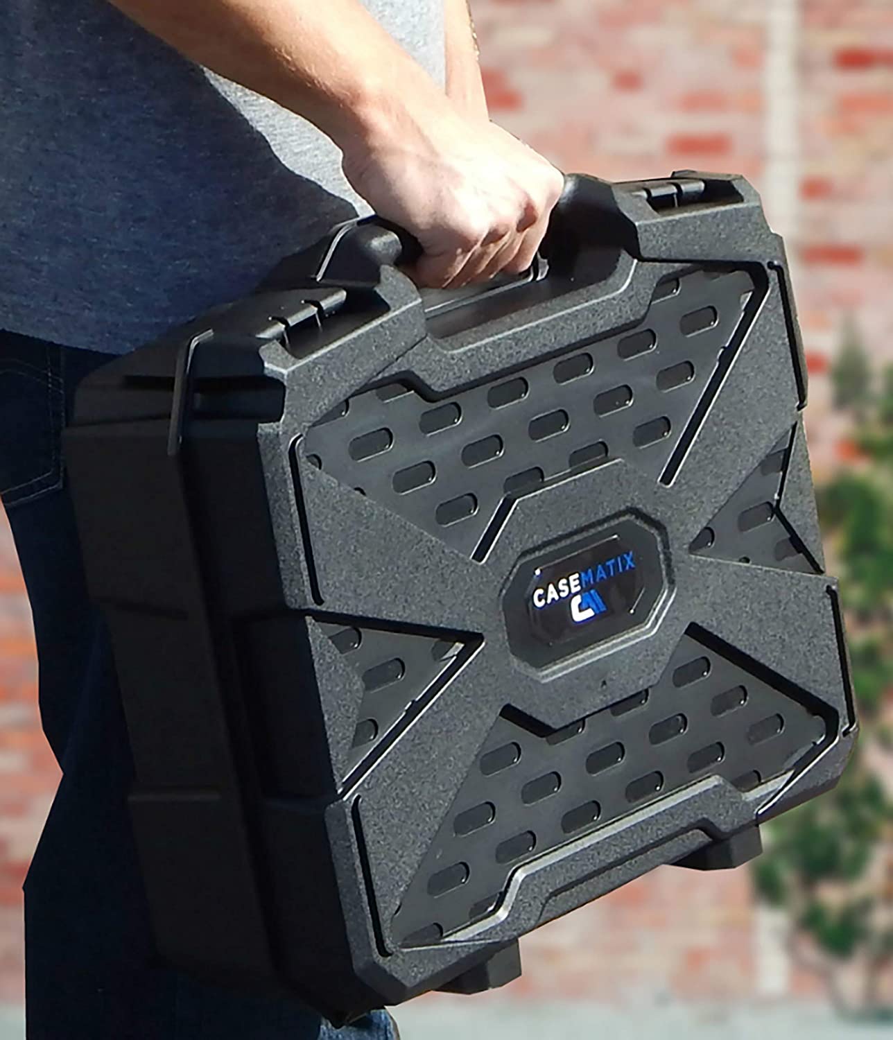 CASEMATIX Hard Case Compatible with Meta Quest 2 and Oculus Quest 2 VR Gaming Headset &amp; Accessories - Hard Case with Customizable Foam fits Elite Strap and Other Accessories